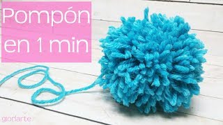 Cómo hacer un pompón en 1 minuto How to make a pompon in 1 minute [upl. by Mmada]