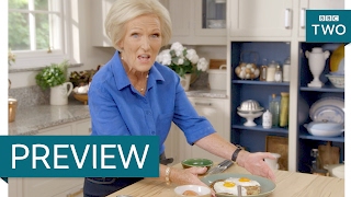 Crispy bacon rosti with fried eggs  Mary Berry Everyday Episode 1 Preview  BBC [upl. by Evanne642]