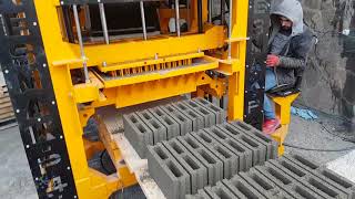 CONCRETE HOLLOW BLOCK MAKING MACHINE  HIGH QUALITY PAVINGCURBSTONE 905326382935 [upl. by Aleakcim]